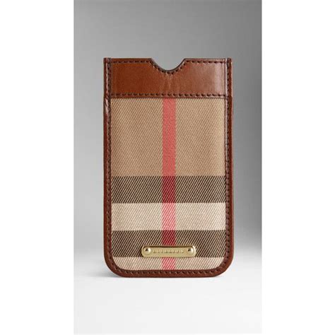 pochette iphone 5s burberry|burberry tech accessories.